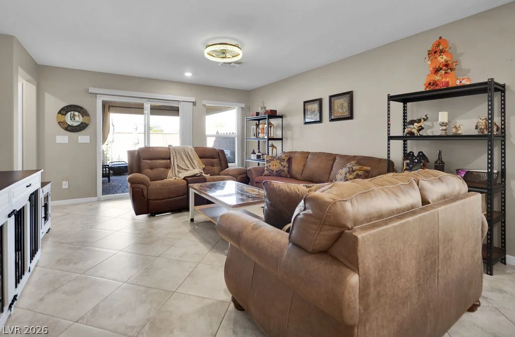 6833 Toll Mountain, North Las Vegas, NV 89086