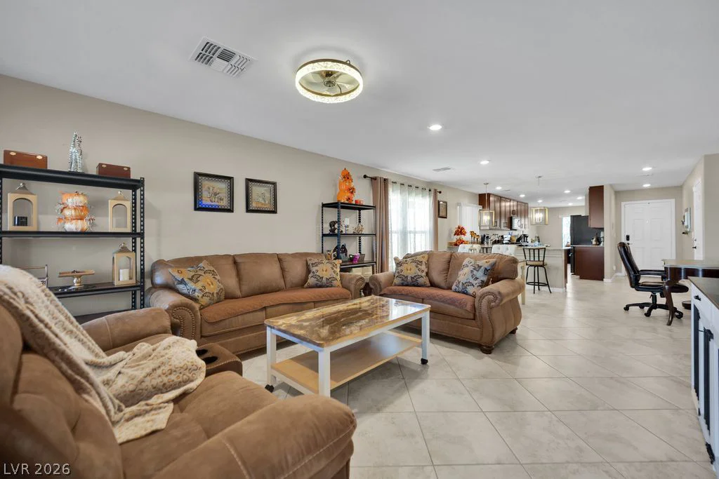 6833 Toll Mountain, North Las Vegas, NV 89086
