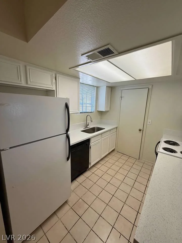 5795 Medallion, Las Vegas, NV 89122