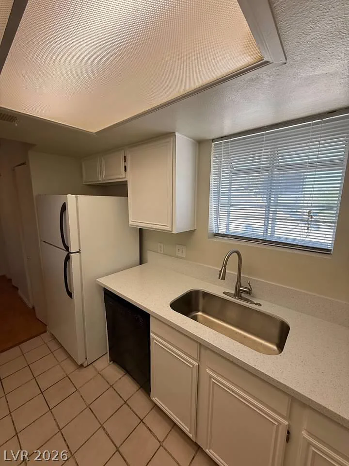 5795 Medallion, Las Vegas, NV 89122