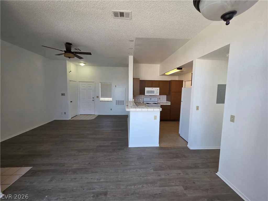 3150 Soft Breezes, Las Vegas, NV 89128
