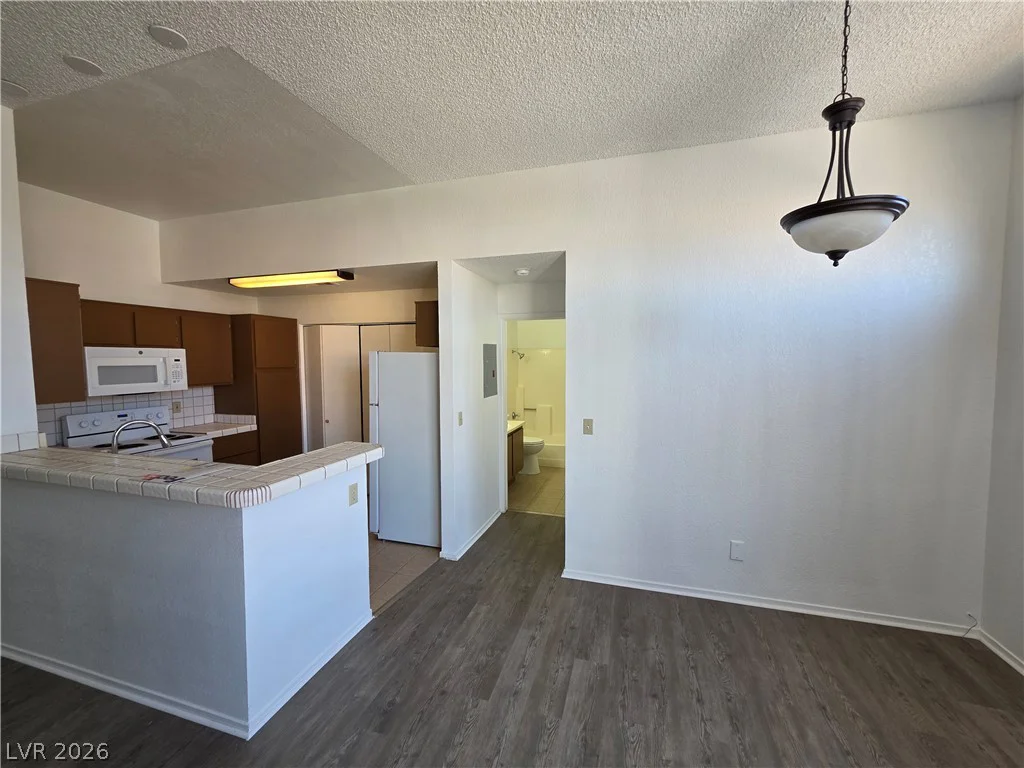3150 Soft Breezes, Las Vegas, NV 89128