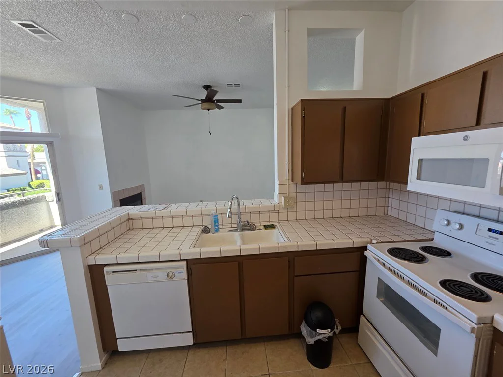 3150 Soft Breezes, Las Vegas, NV 89128
