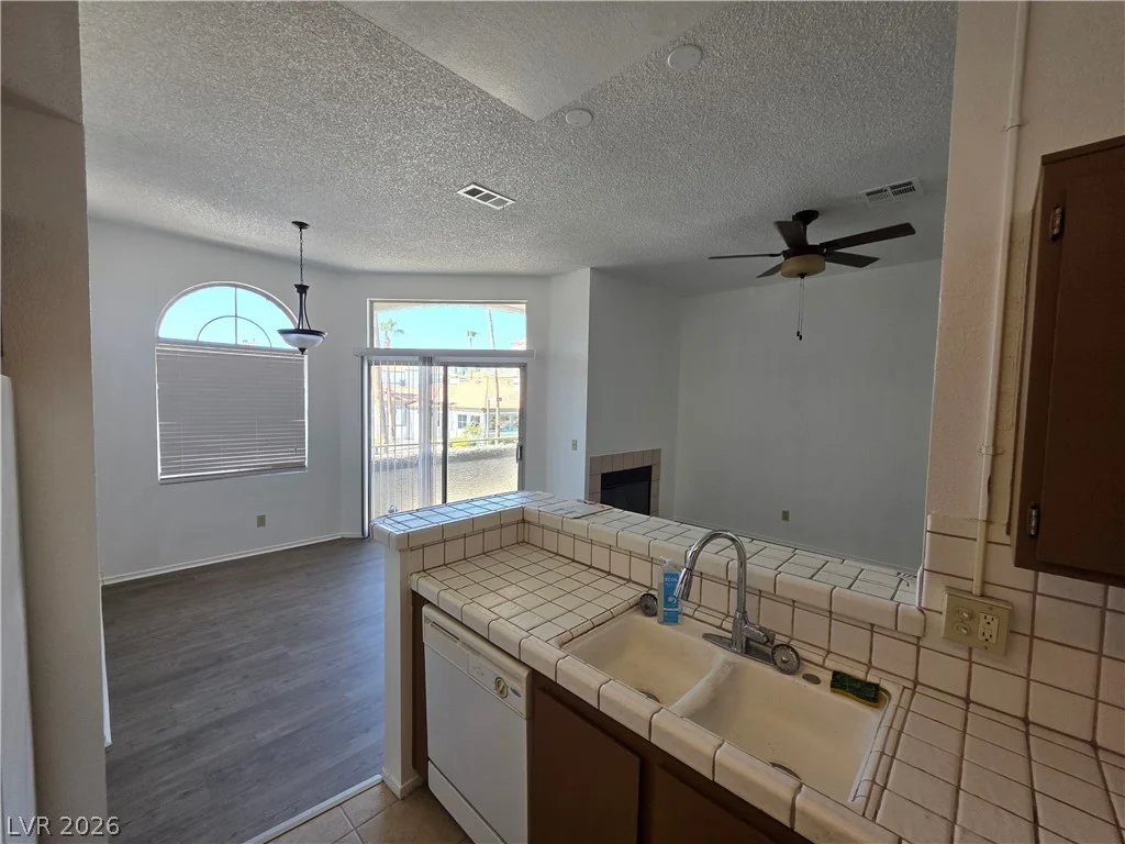 3150 Soft Breezes, Las Vegas, NV 89128