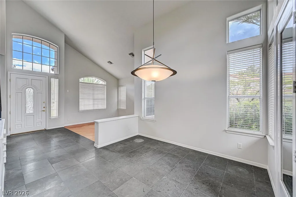 2832 Summer Lake, Las Vegas, NV 89128