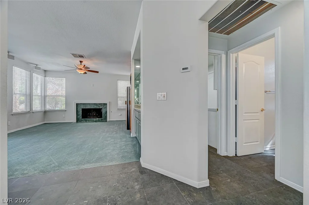 2832 Summer Lake, Las Vegas, NV 89128