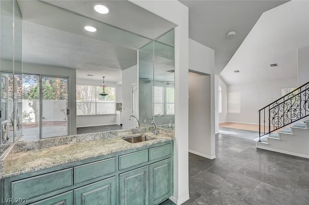 2832 Summer Lake, Las Vegas, NV 89128