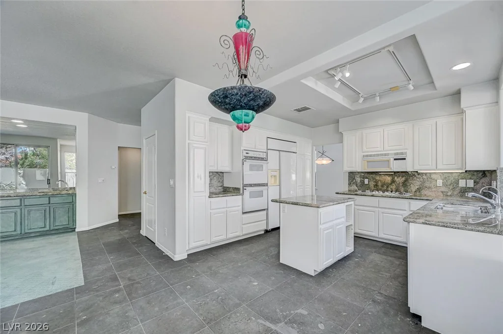 2832 Summer Lake, Las Vegas, NV 89128