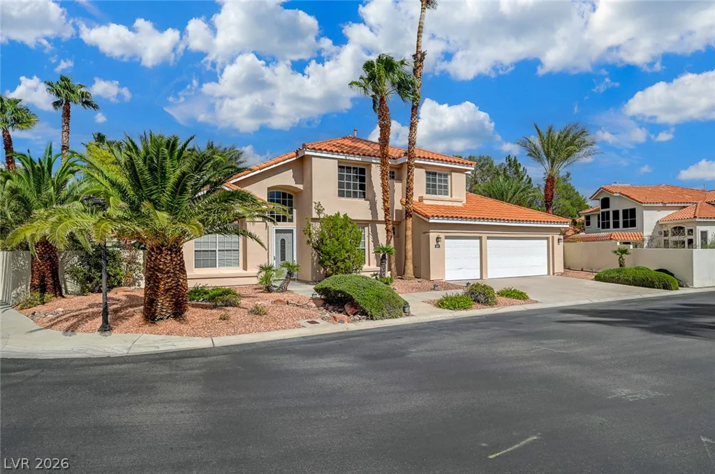 2832 Summer Lake, Las Vegas, NV 89128