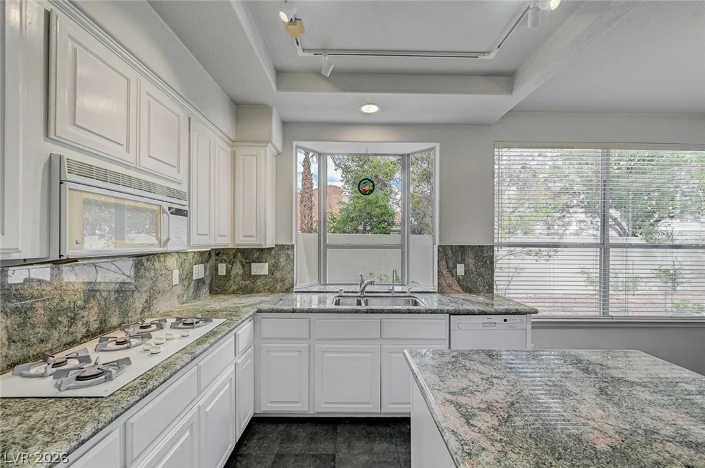 2832 Summer Lake, Las Vegas, NV 89128