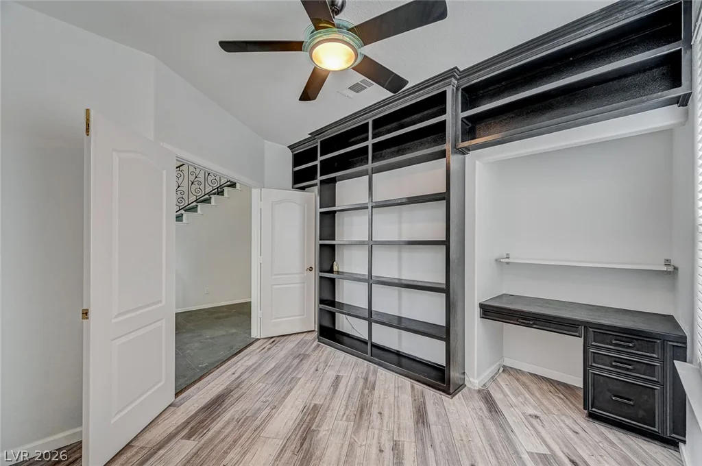 2832 Summer Lake, Las Vegas, NV 89128