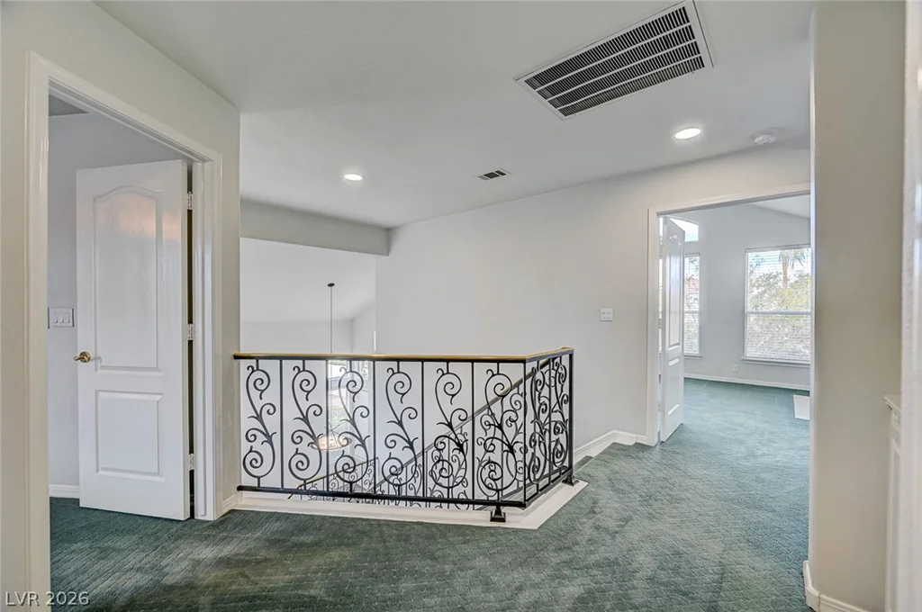 2832 Summer Lake, Las Vegas, NV 89128
