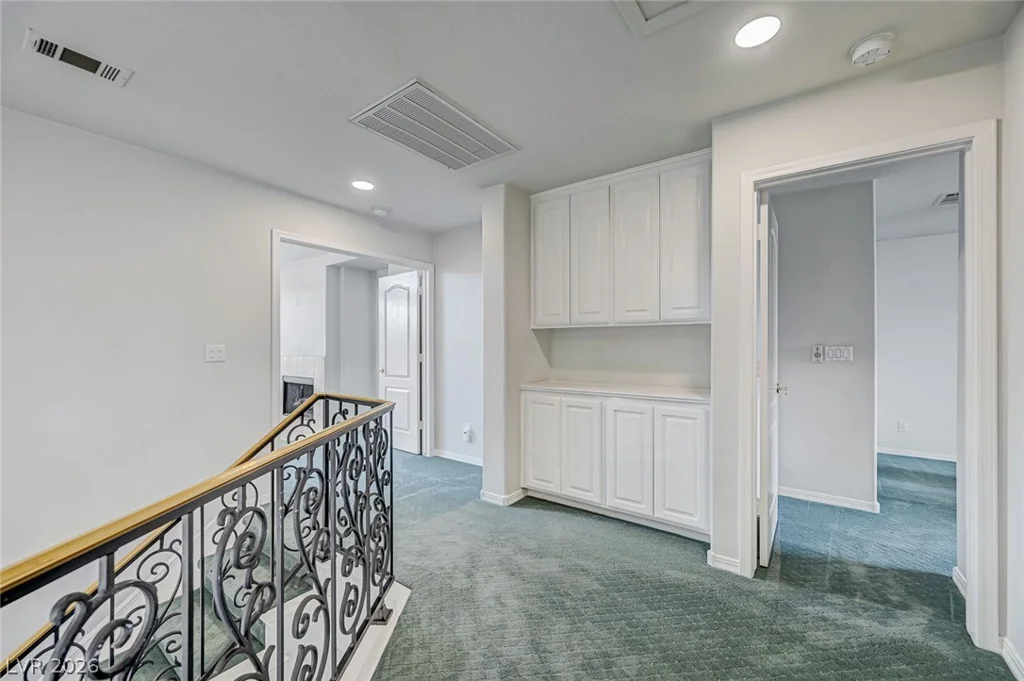 2832 Summer Lake, Las Vegas, NV 89128