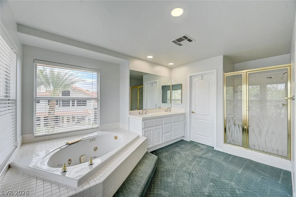 2832 Summer Lake, Las Vegas, NV 89128