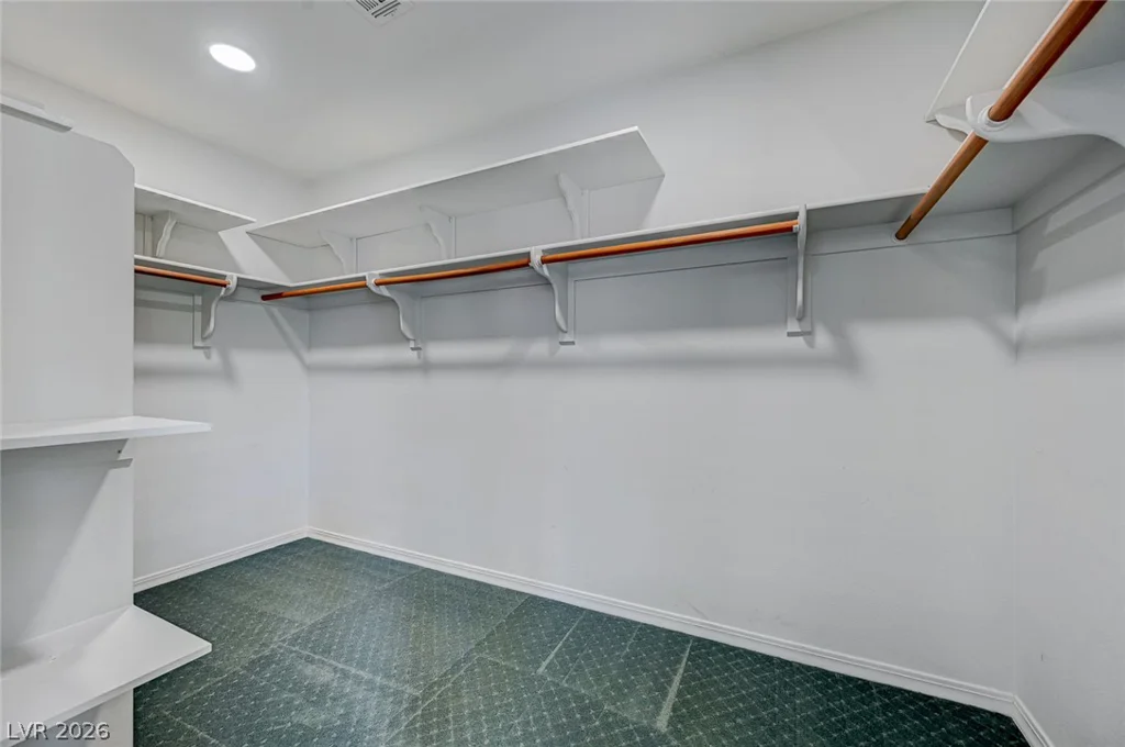 2832 Summer Lake, Las Vegas, NV 89128