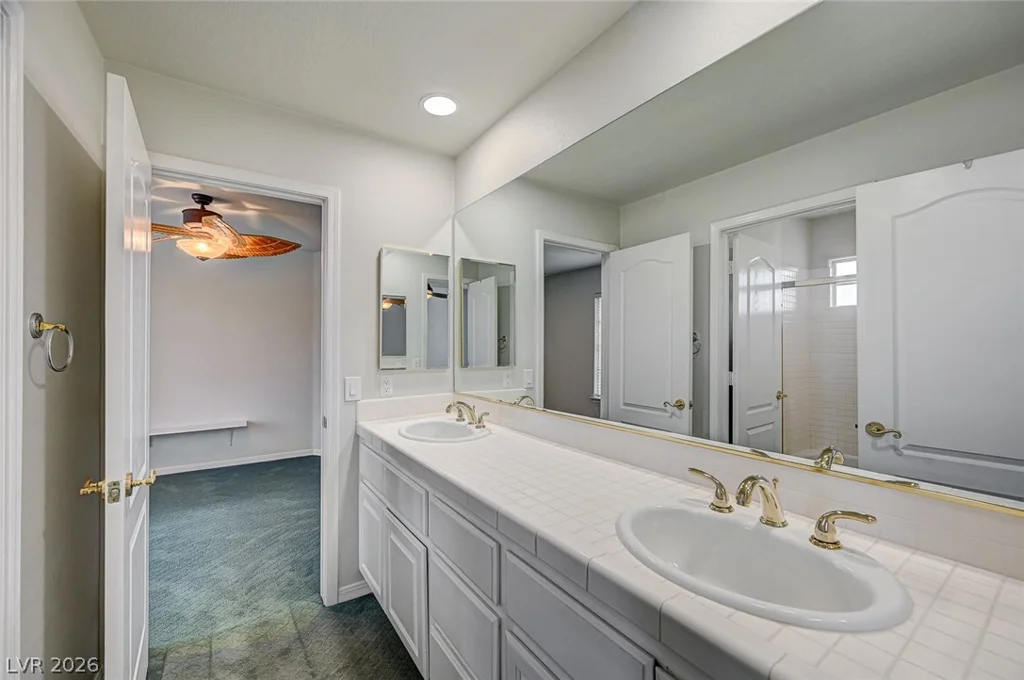 2832 Summer Lake, Las Vegas, NV 89128