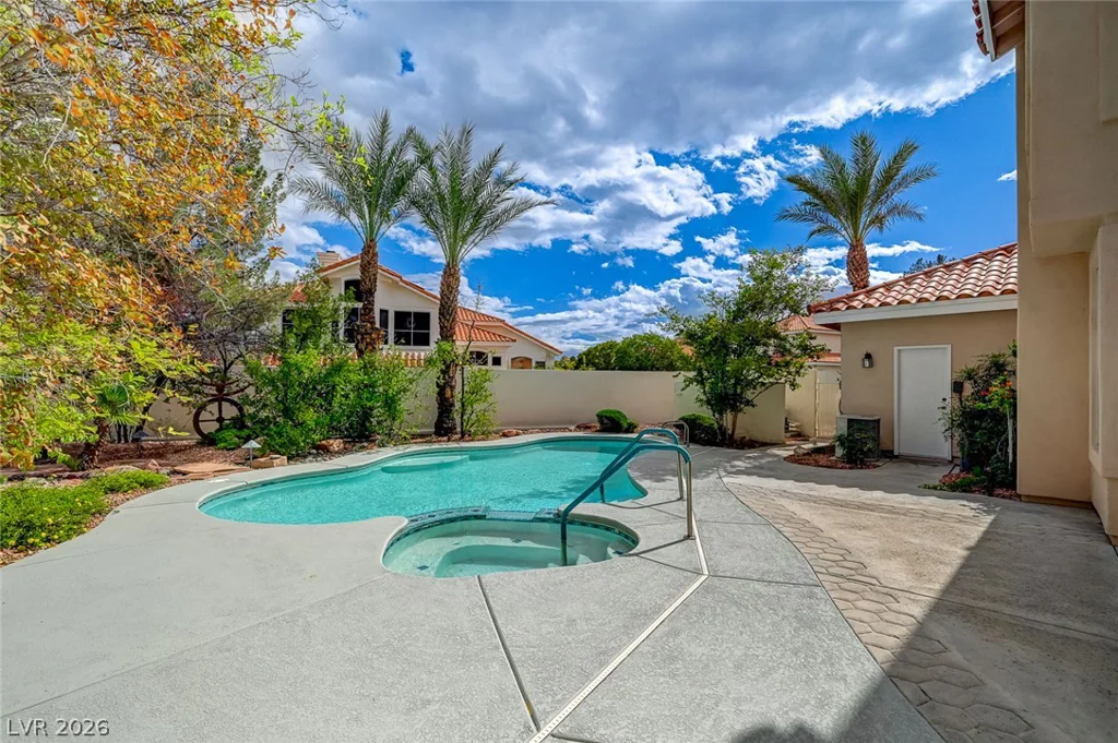 2832 Summer Lake, Las Vegas, NV 89128