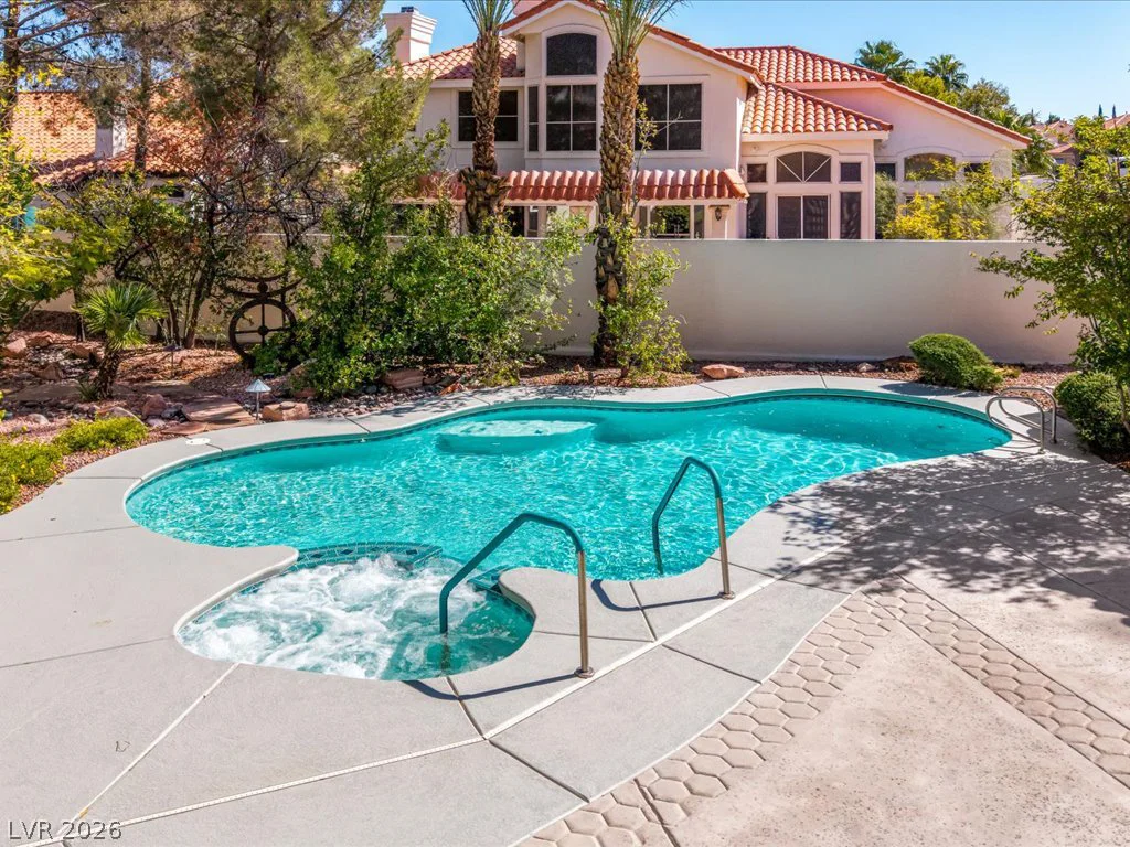 2832 Summer Lake, Las Vegas, NV 89128