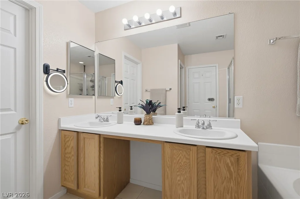 5401 Raincreek, Las Vegas, NV 89130