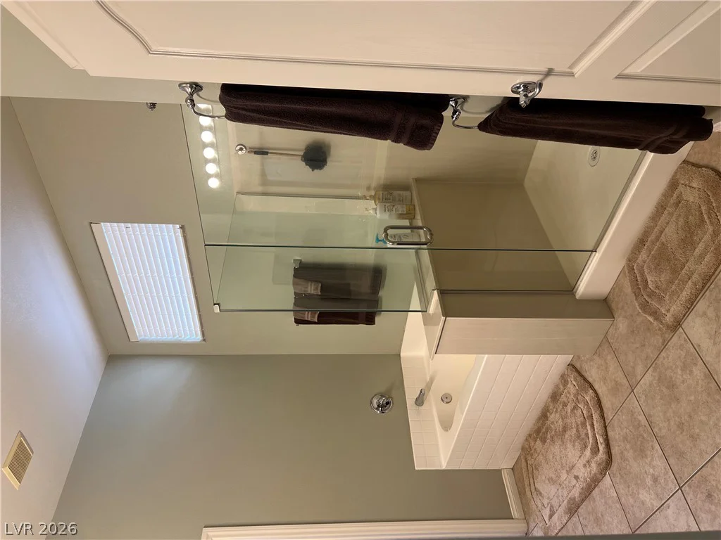 6359 Seton Hall, Las Vegas, NV 89110