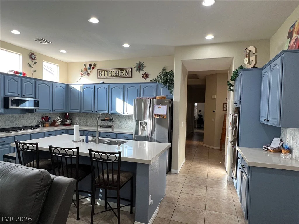 6359 Seton Hall, Las Vegas, NV 89110