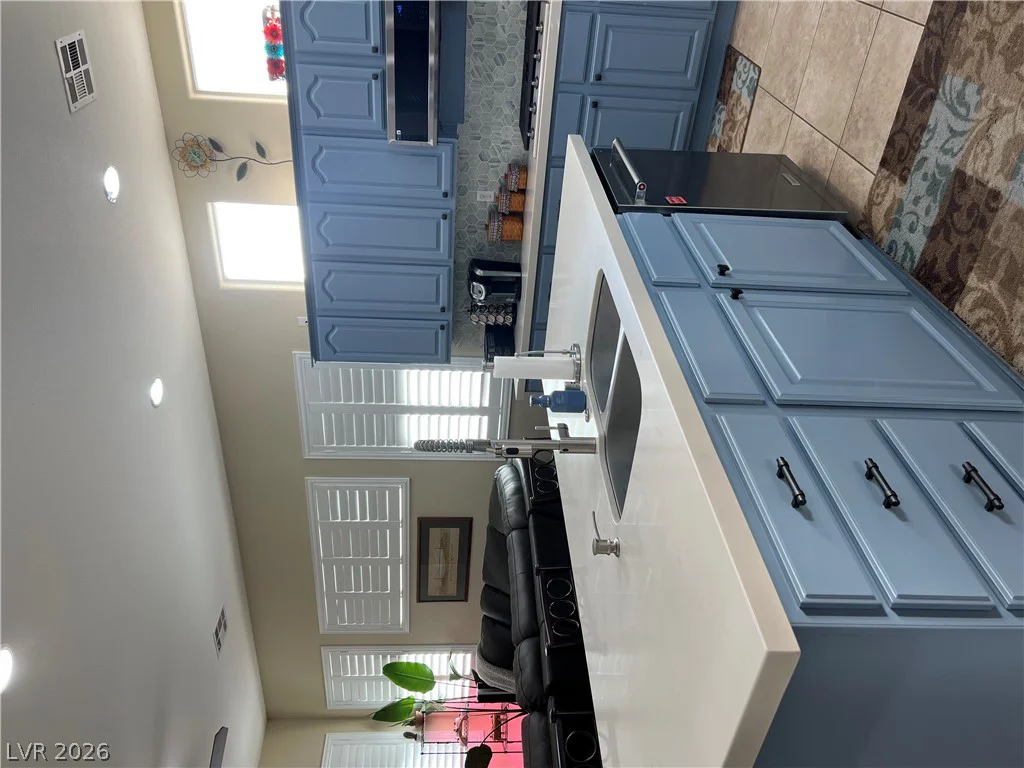 6359 Seton Hall, Las Vegas, NV 89110