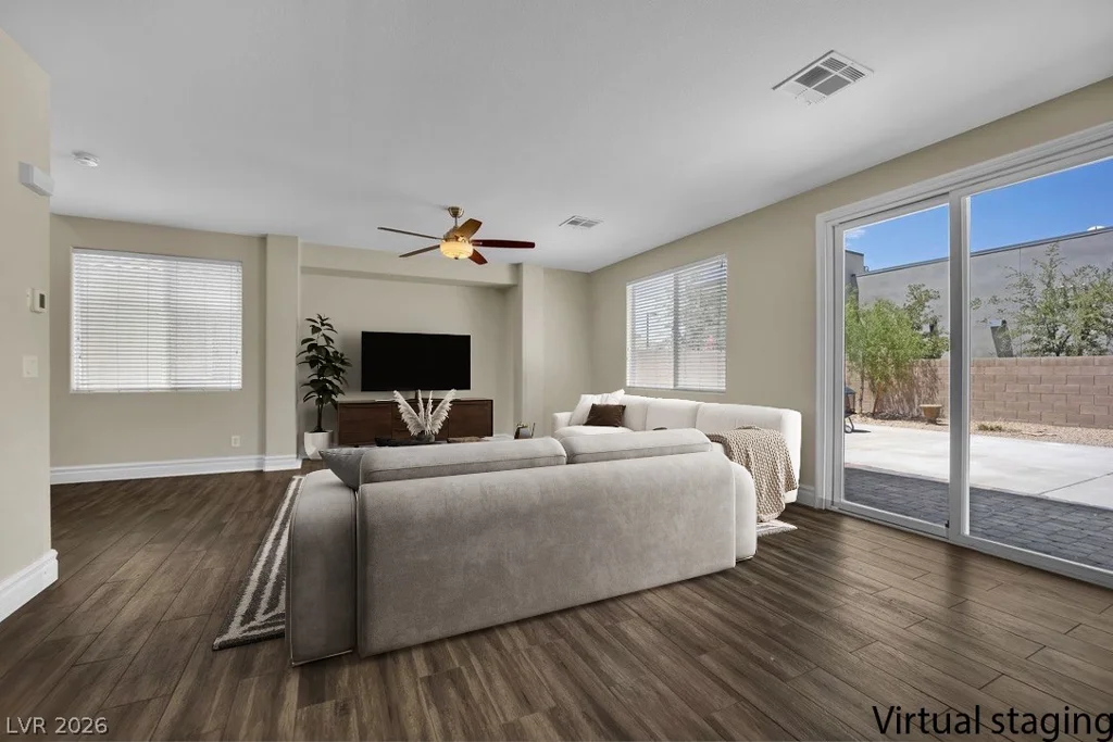 9782 Valmeyer, Las Vegas, NV 89148