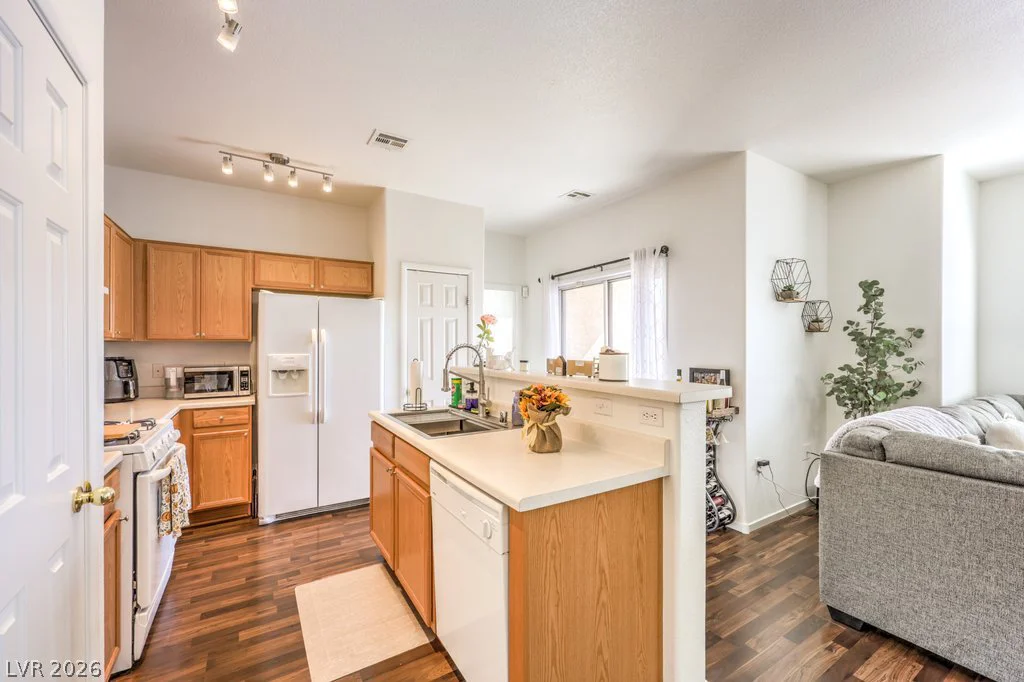 3916 Smokey Fog, North Las Vegas, NV 89081