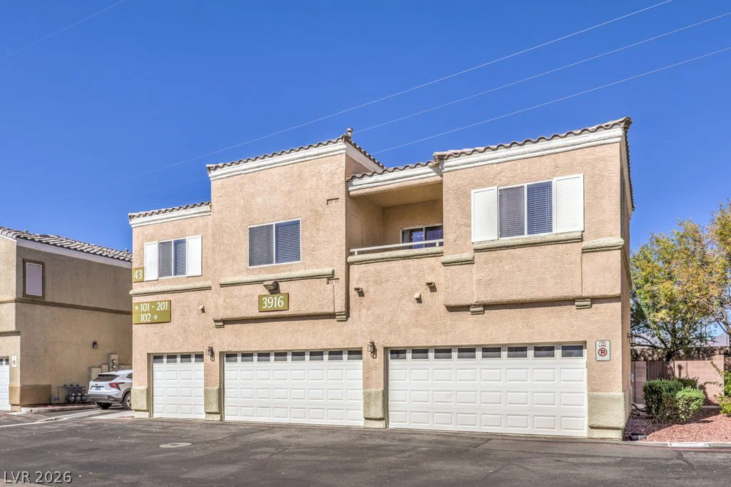 3916 Smokey Fog, North Las Vegas, NV 89081