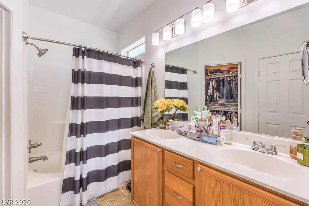 3916 Smokey Fog, North Las Vegas, NV 89081