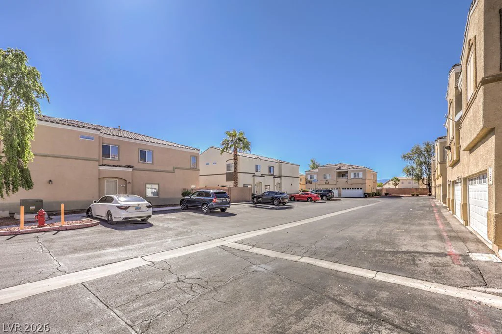 3916 Smokey Fog, North Las Vegas, NV 89081