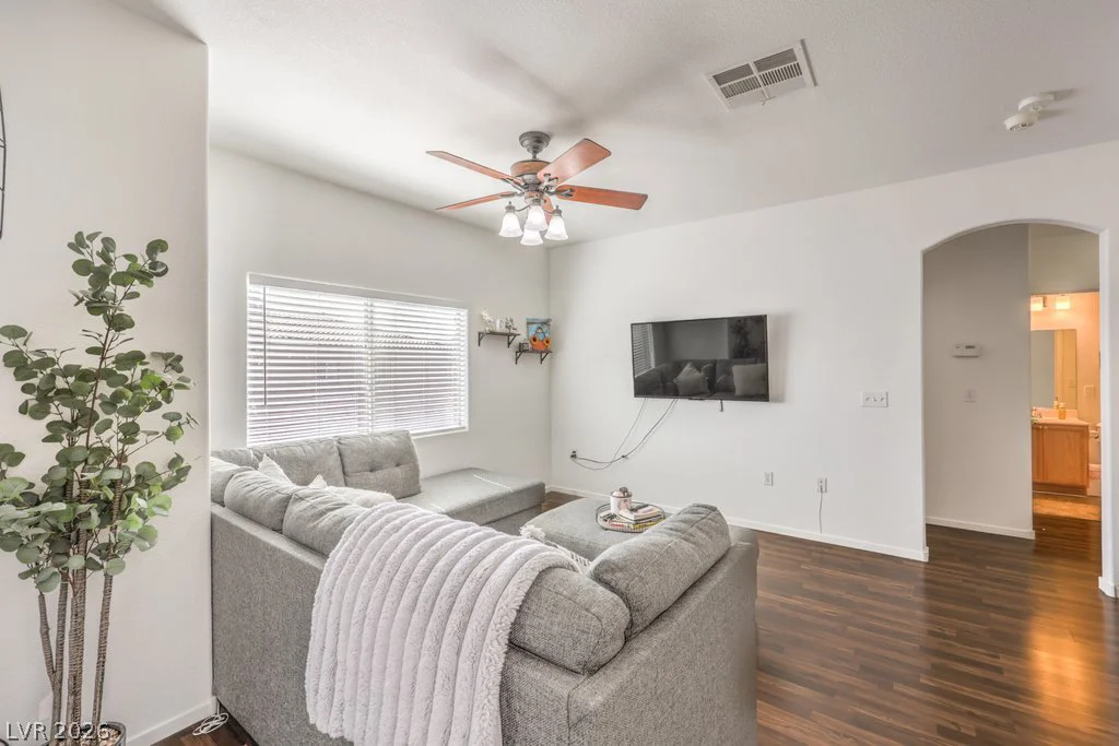 3916 Smokey Fog, North Las Vegas, NV 89081