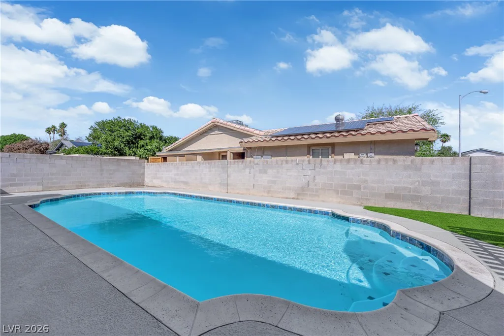 3880 El Paso, Las Vegas, NV 89121