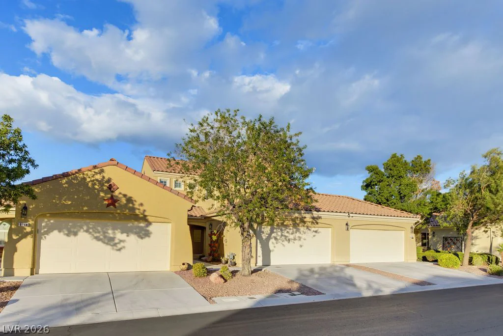 8740 Deering Bay, Las Vegas, NV 89131