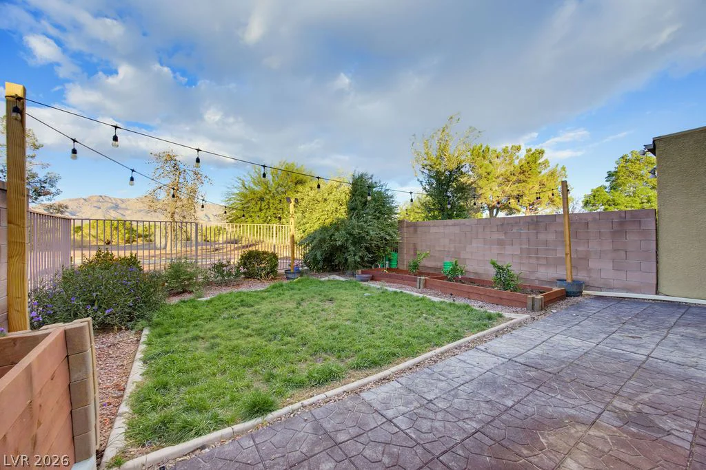 8740 Deering Bay, Las Vegas, NV 89131