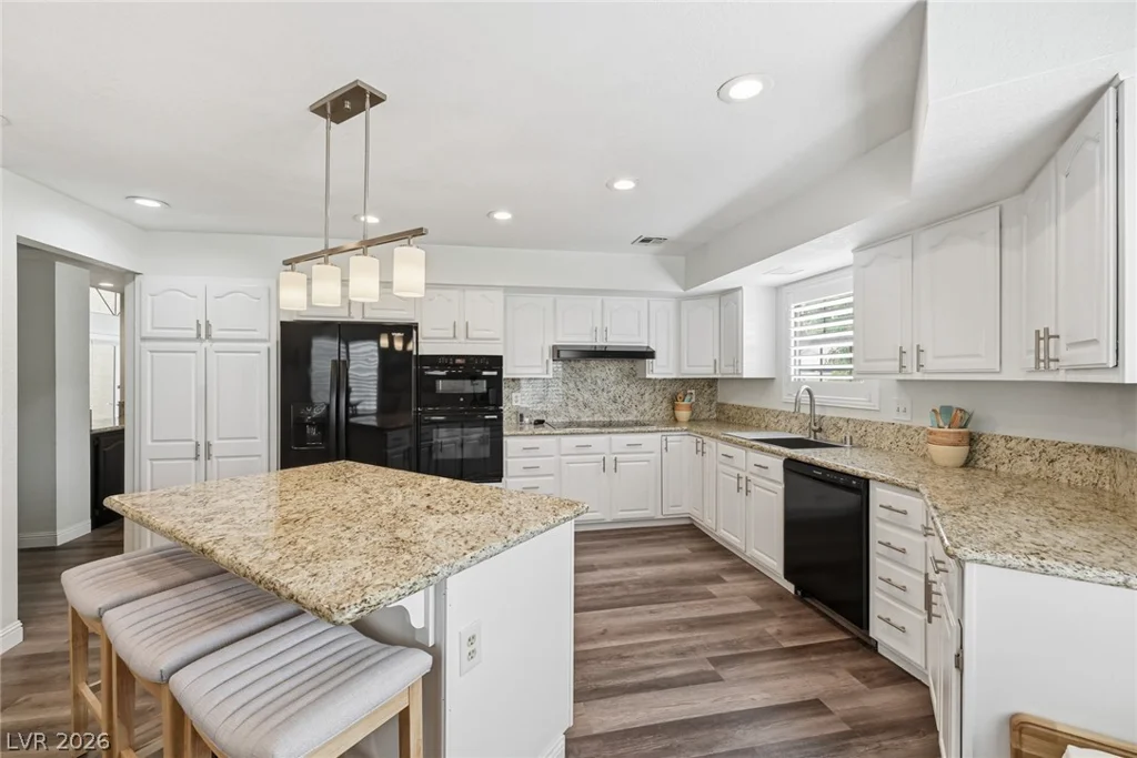 5500 Indian Hills, Las Vegas, NV 89130