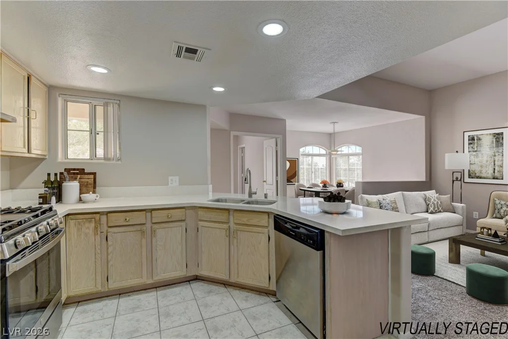 7400 Flamingo, Las Vegas, NV 89147
