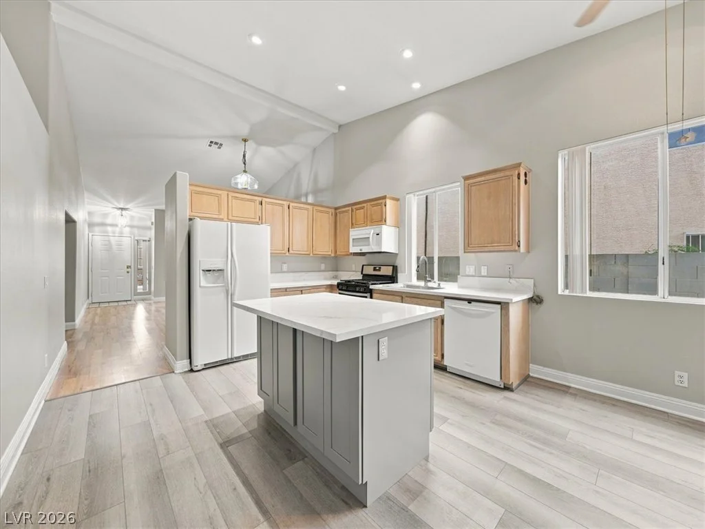 9645 Bending River, Las Vegas, NV 89129
