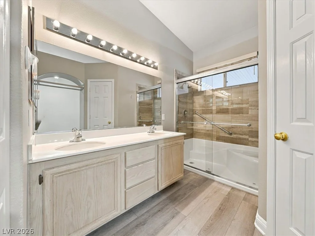 9645 Bending River, Las Vegas, NV 89129