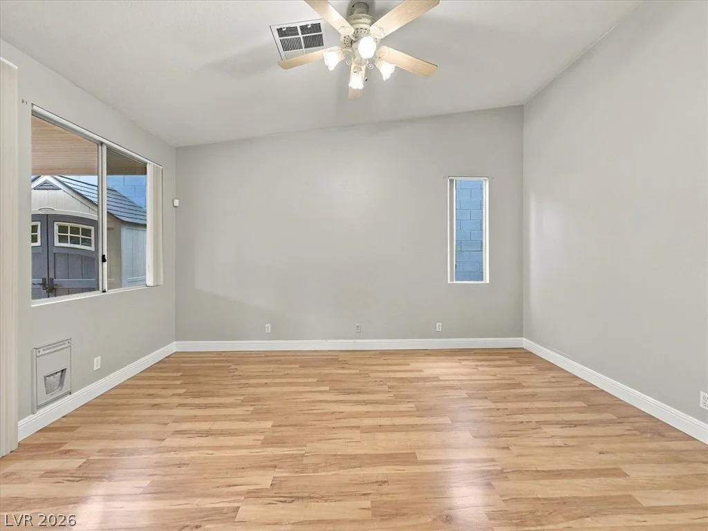 9645 Bending River, Las Vegas, NV 89129