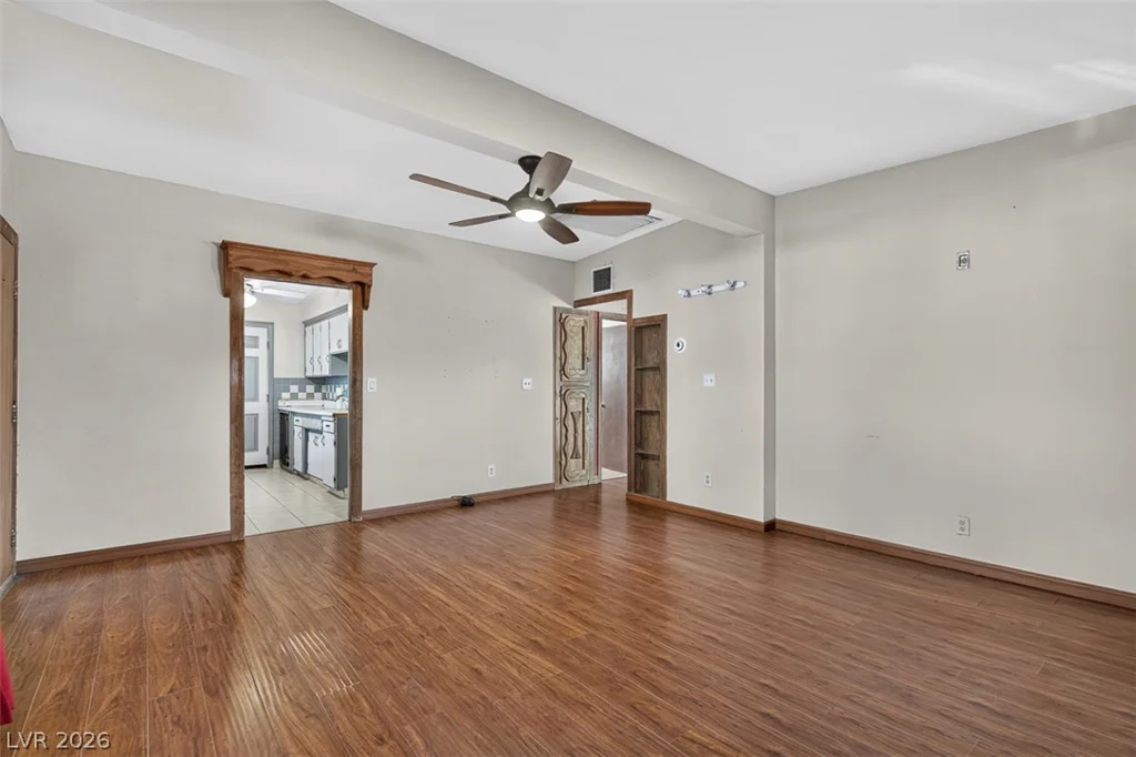 1323 Maui, Las Vegas, NV 89104