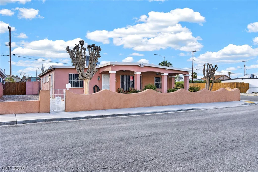 1323 Maui, Las Vegas, NV 89104