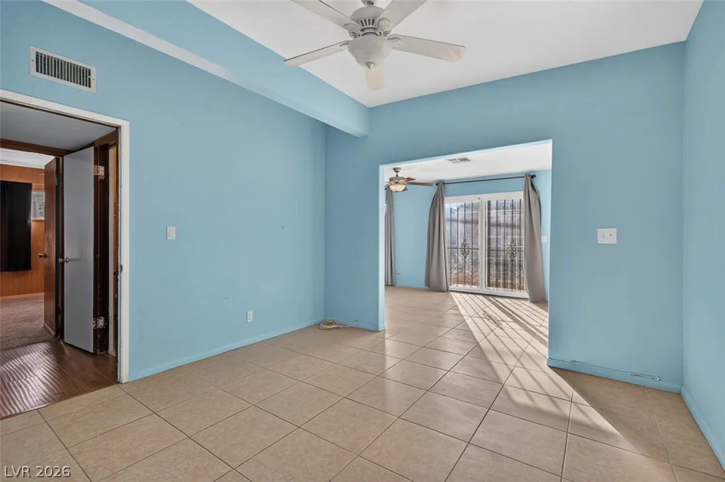 1323 Maui, Las Vegas, NV 89104