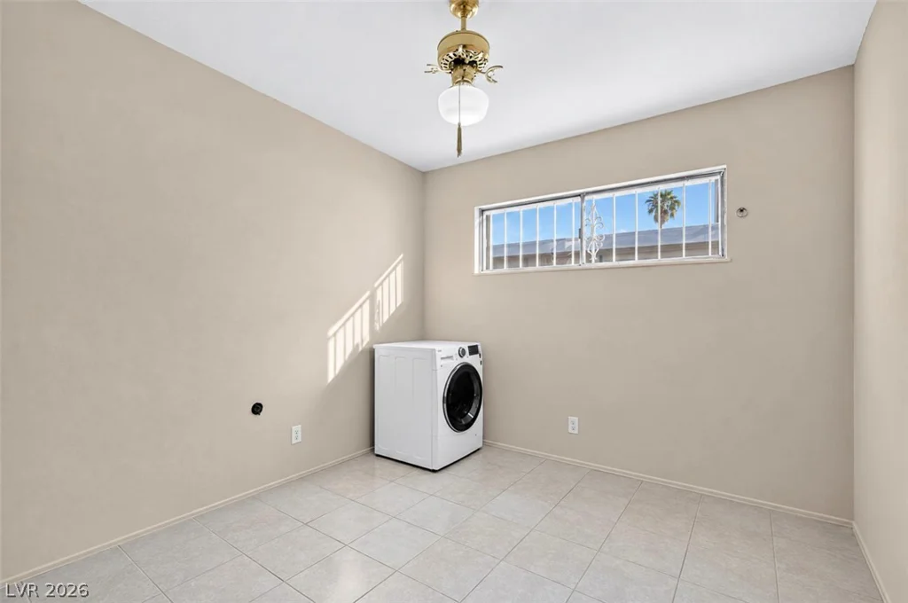 1323 Maui, Las Vegas, NV 89104