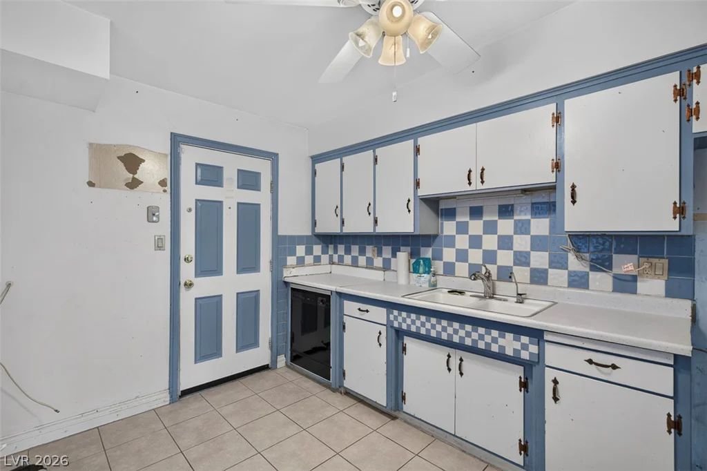 1323 Maui, Las Vegas, NV 89104