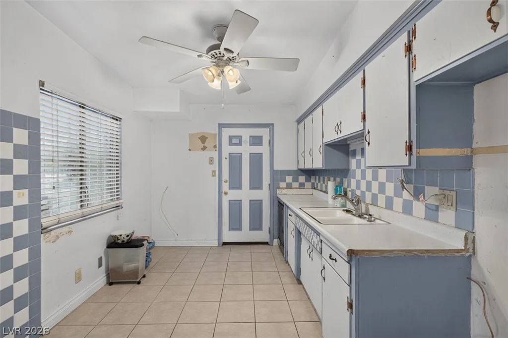 1323 Maui, Las Vegas, NV 89104