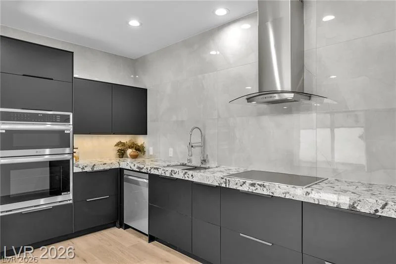 2861 QUEENS COURTYARD, Las Vegas, NV 89109