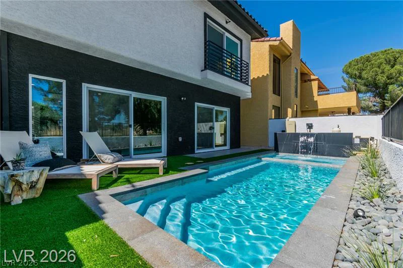 2861 QUEENS COURTYARD, Las Vegas, NV 89109