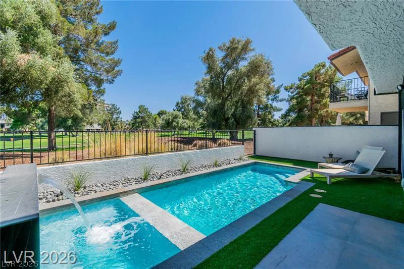 2861 QUEENS COURTYARD, Las Vegas, NV 89109
