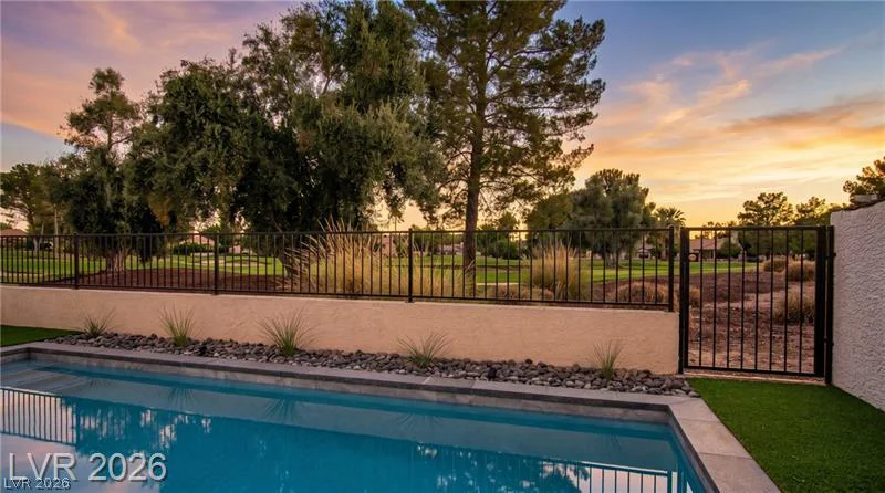 2861 QUEENS COURTYARD, Las Vegas, NV 89109